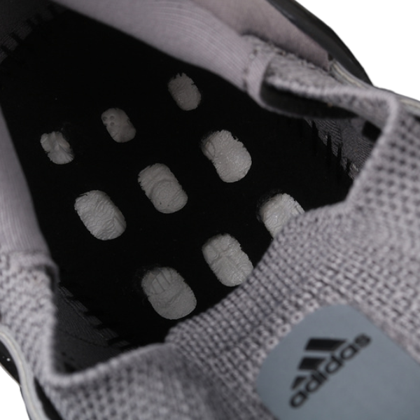 TĂȘnis Adidas Ultraboost Light Cinza