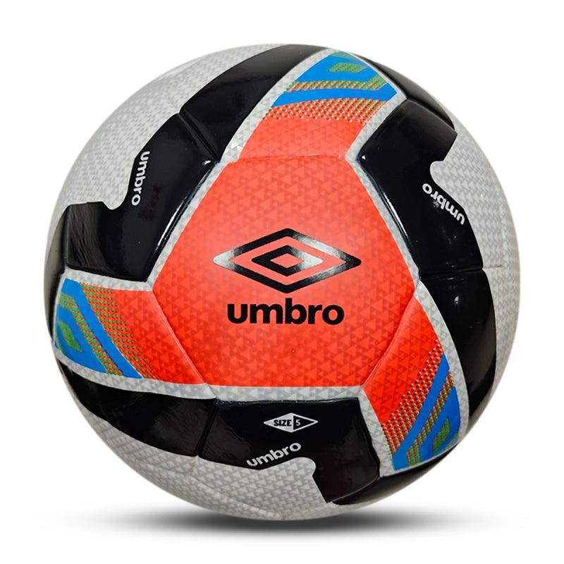 Bola Umbro Oficial FIFA QUALIT CAMPO
