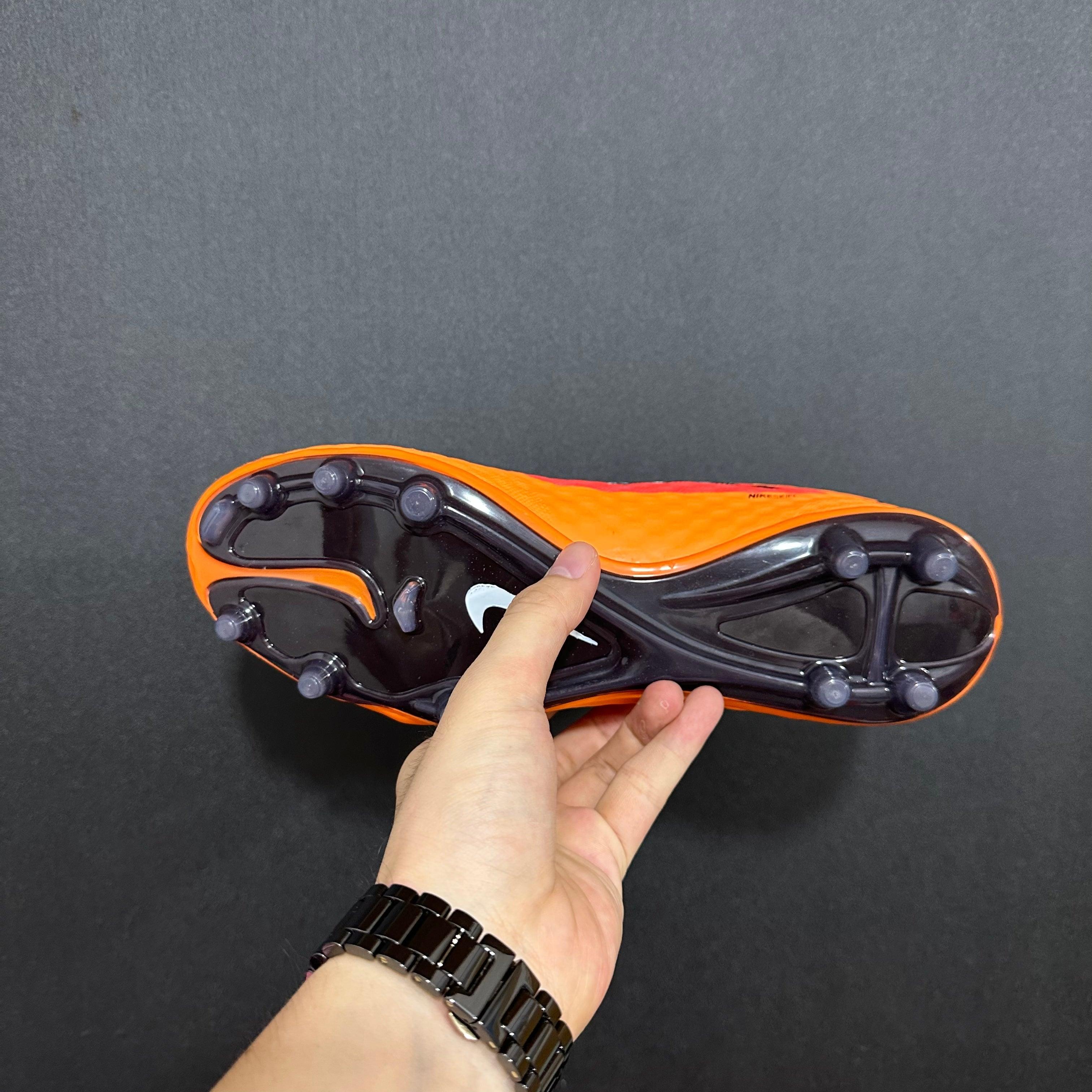 CHUTEIRA NIKE HYPERVENOM VAPOR 10 ELITE FG + MEIA E BOLSA