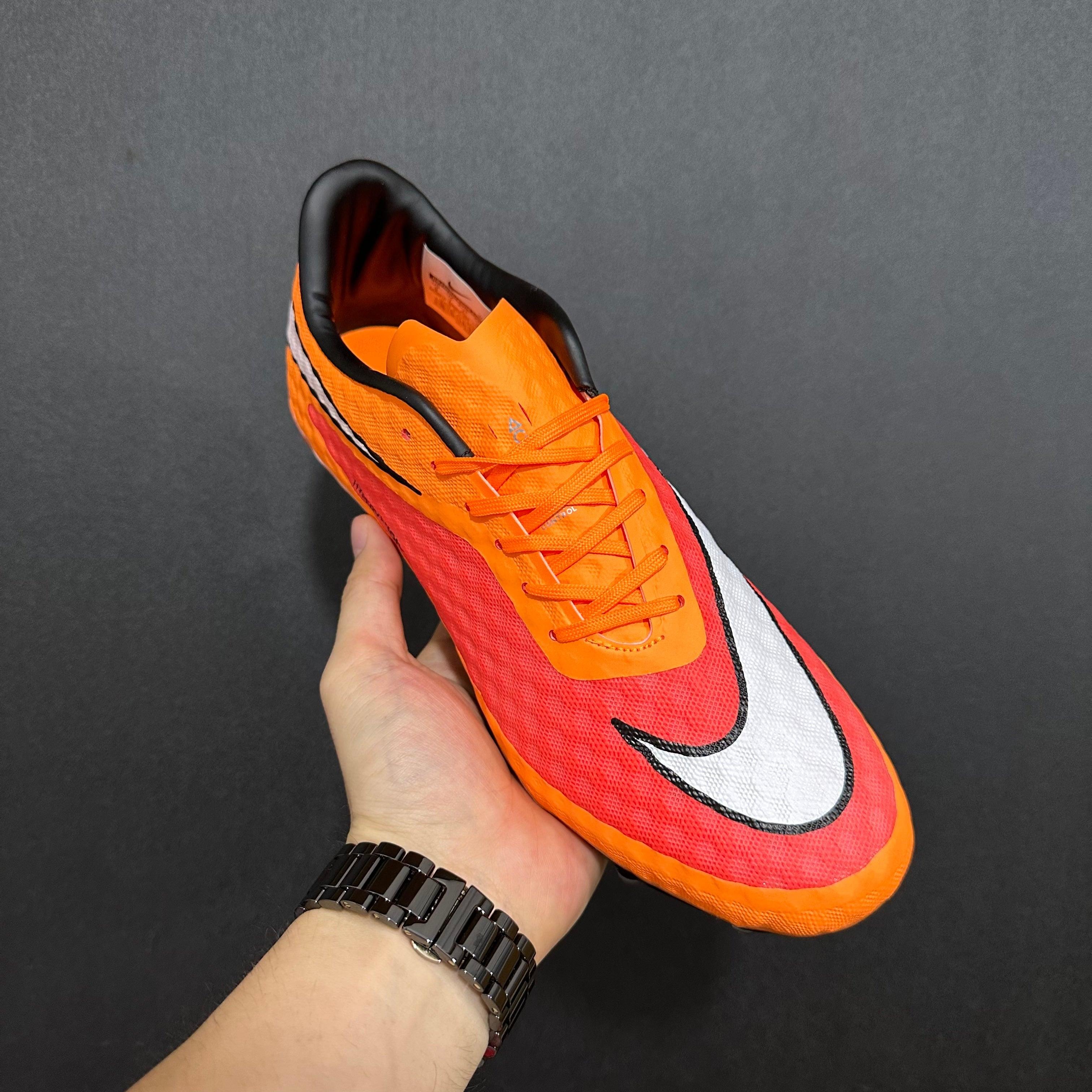 CHUTEIRA NIKE HYPERVENOM VAPOR 10 ELITE FG + MEIA E BOLSA