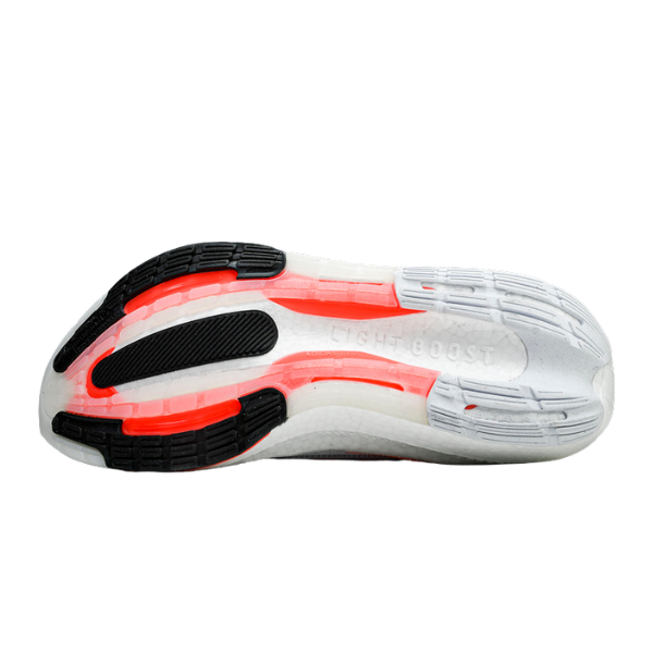 TĂȘnis Adidas Ultraboost Light Branco e Laranja