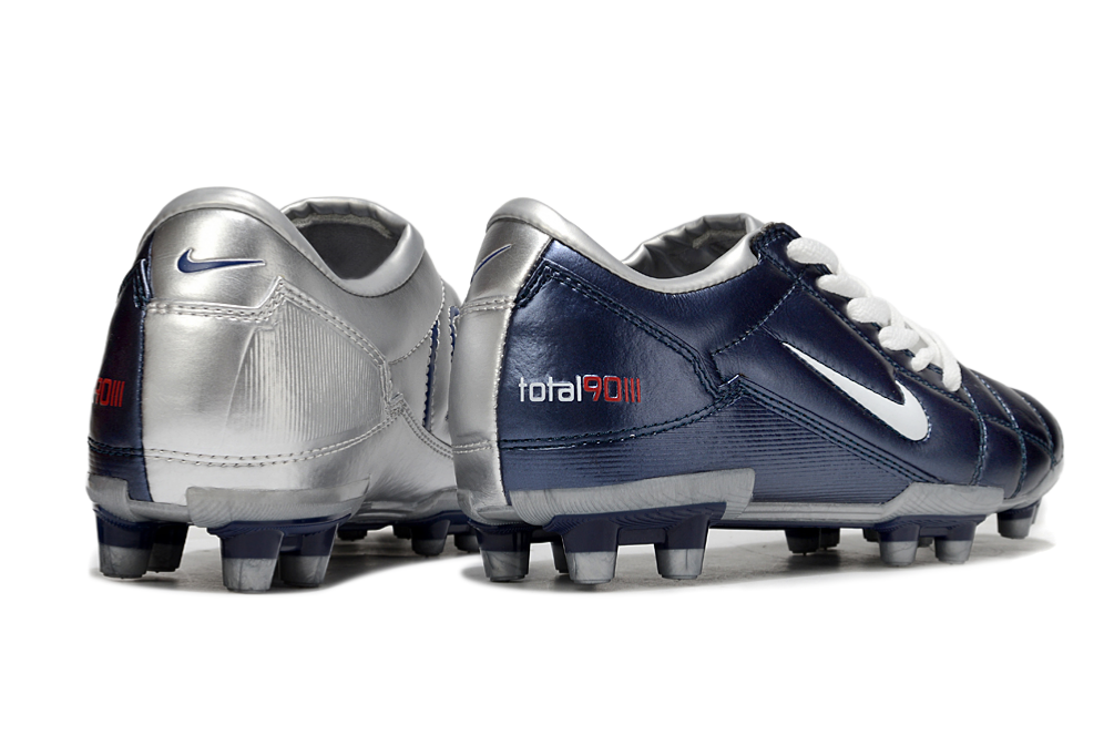Chuteira NIKE TOTAL 90