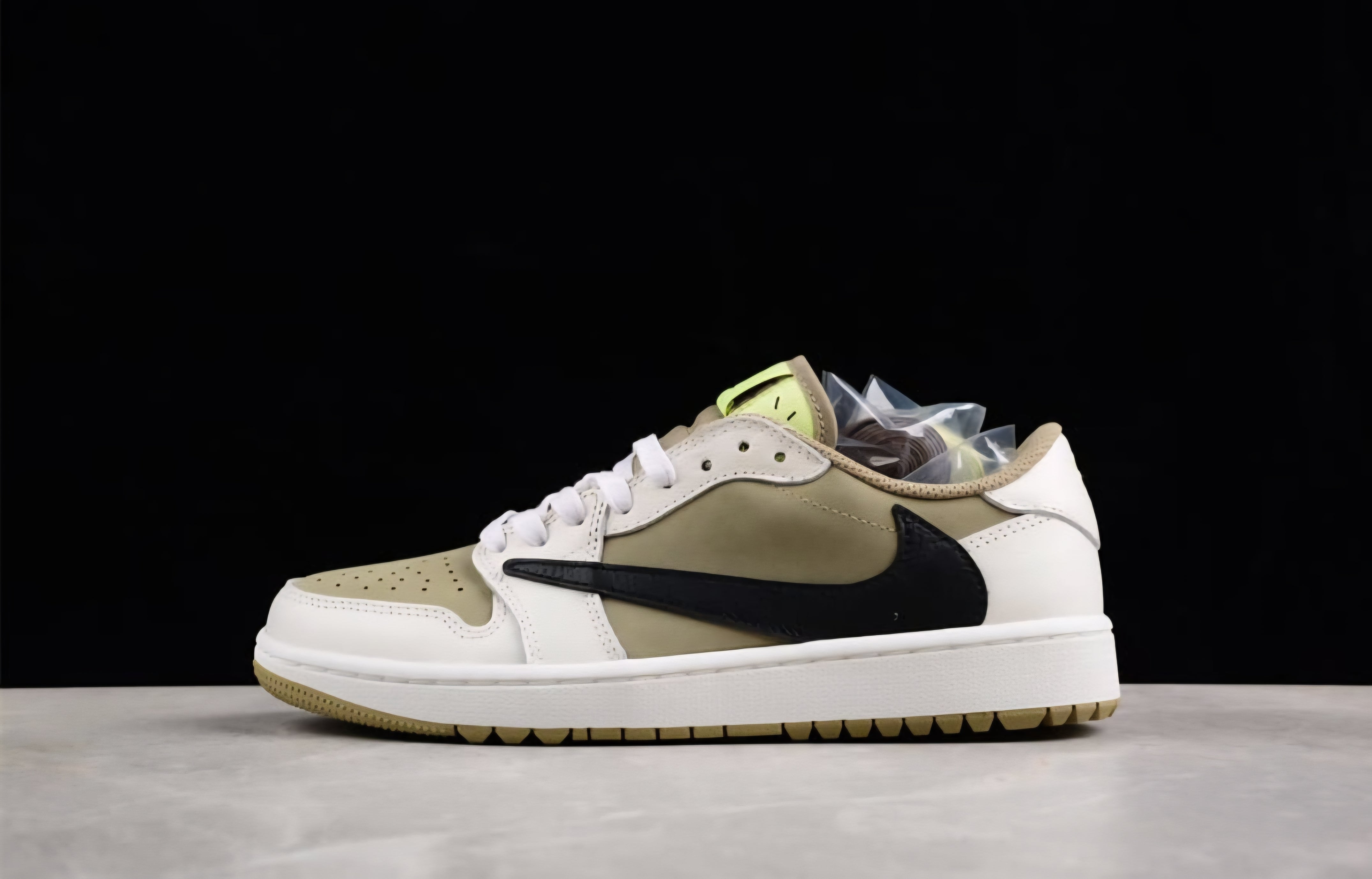 Travis Scott x Air Jordan 1 Low Golf Neutral Olive
