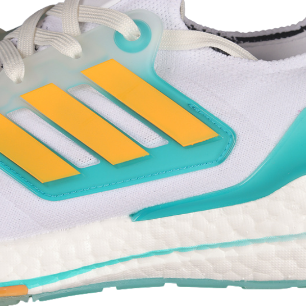 Tênis Adidas Ultraboost Light Branco, Azul e Amarelo