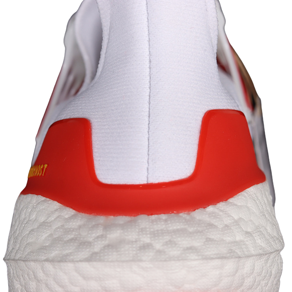 Tênis Adidas Ultraboost Light Branco e Vermelho
