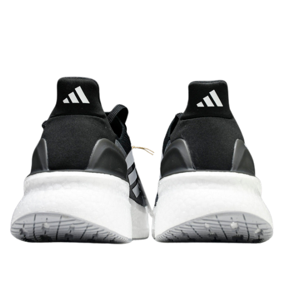 Tênis Adidas Ultraboost 5X Core Black & Cloud White