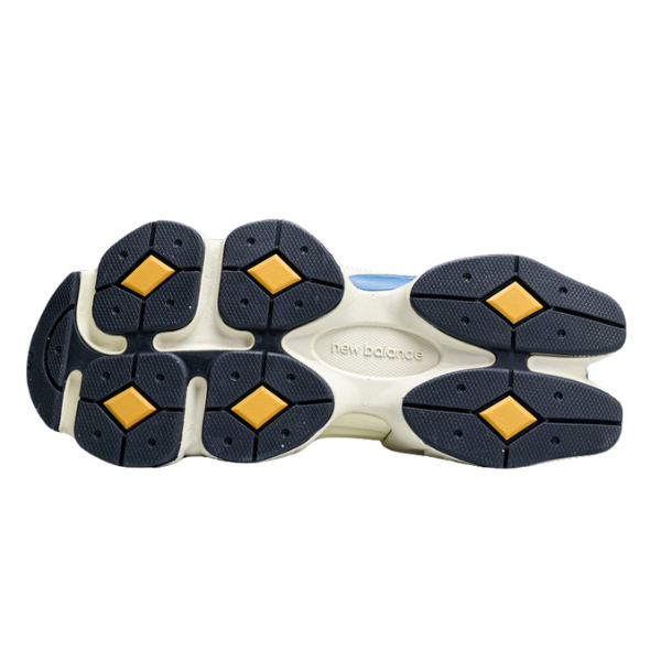 Tênis New Balance 9060 Branco e Preto