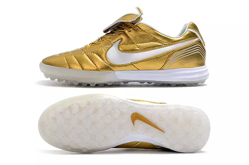 Chuteira Society Nike Tiempo Ronaldinho R10 Pro - Gold