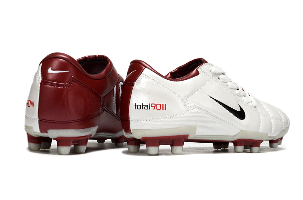 Chuteira NIKE TOTAL 90